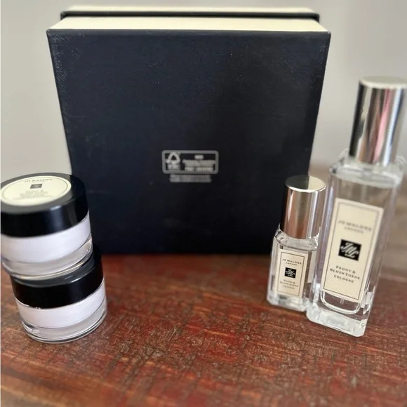 Jo Malone Peony & Blush Suede Cologne Spray 1 oz + 0.3 oz + Two Body Cream .5oz - Picture 6 of 6